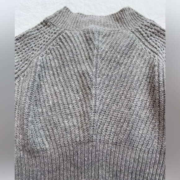 Leith Heather Gray Cropped Sweater Alpaca Wool Blend Fluffy Small - Picture 6 of 8